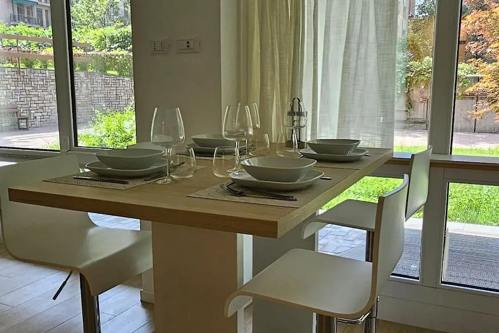 Apartment Urban Suite De Angeli, 7 Milan